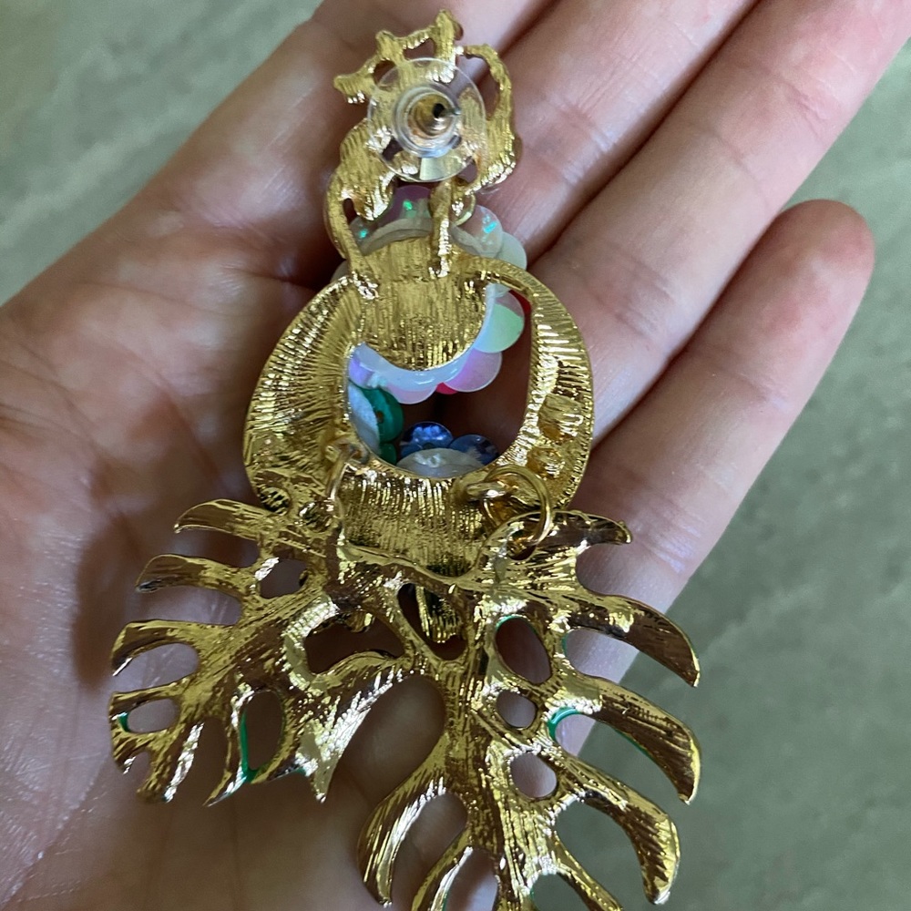 Zara Rio Monstera Earrings - Picture 7 of 7